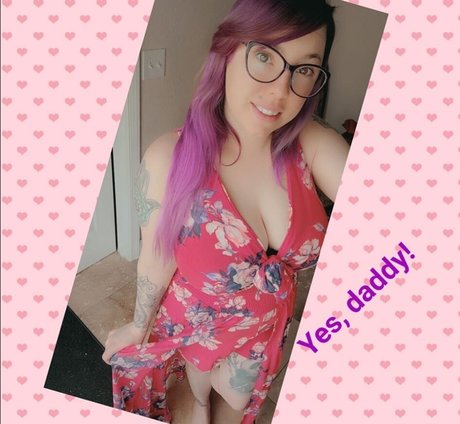 Pandacutie420 model nude photo