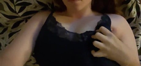 lesbian fingering onlyfans naked gallery