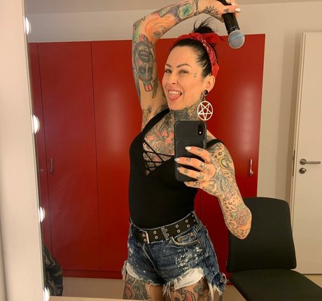 FemkeFTW hd model pictures