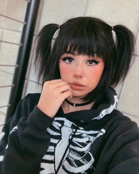 Nikki Barlowe star exclusive pictures