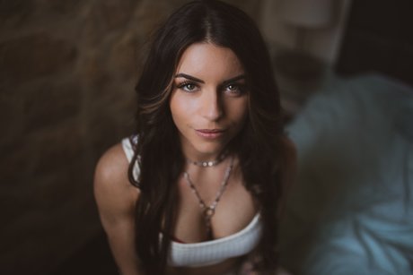 Angelique Njoff porn star pics