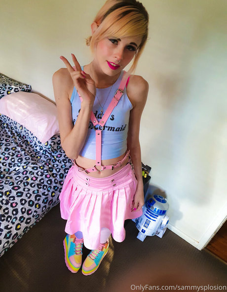 trans onlyfans porno image