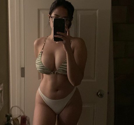 babyanza23 high quality model photo