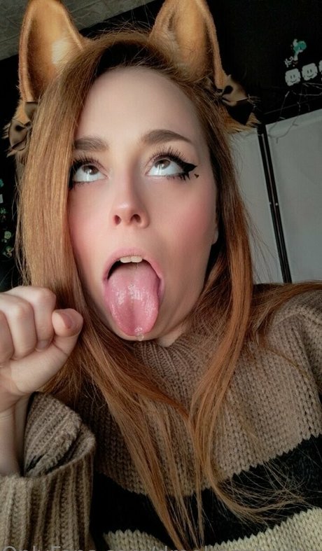 DroolingAhegaoQueen art actress pics