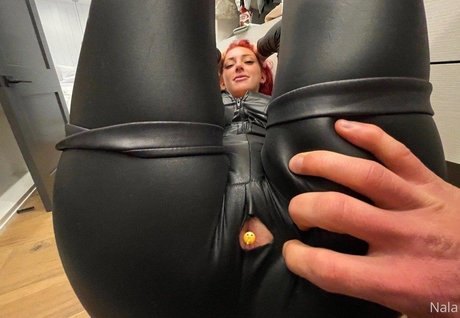 Queen soft400 model beautiful photos