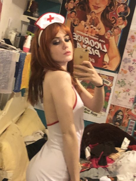 Clamgirl naked model images