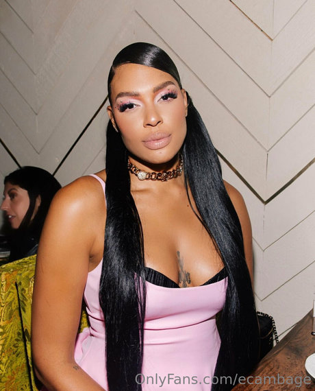 medium tits onlyfans sexy nude pics