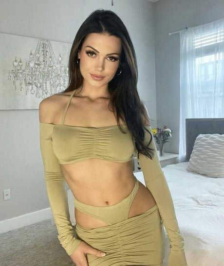 Fernanda Santini pornographic actress images