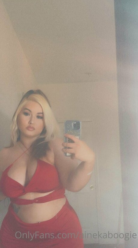 ainekaboogie pornographic star pics