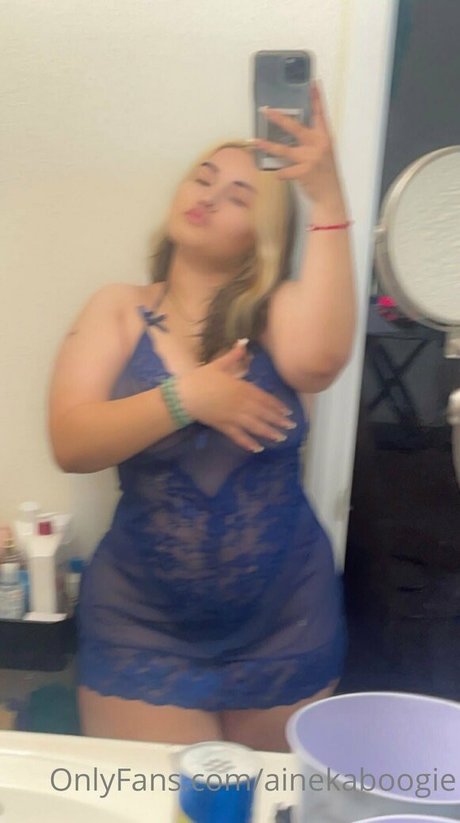 ainekaboogie naked model archive