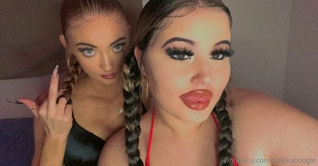 ainekaboogie adult model photo