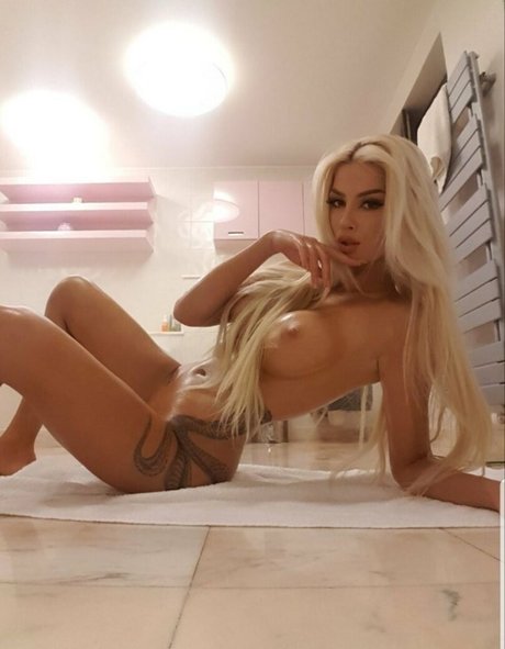 Kissofacobra top star img