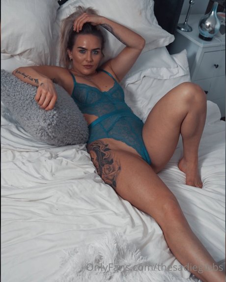 Sadie Gibbs star hot archive