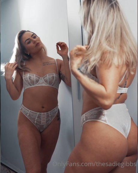 Sadie Gibbs art actress gallery