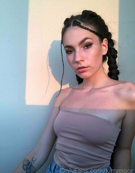 Kim Moor star nudes archive