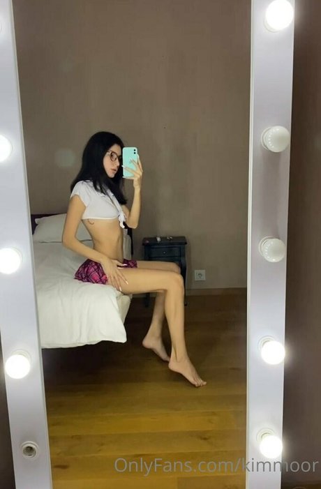 Kim Moor beautiful pornstar img