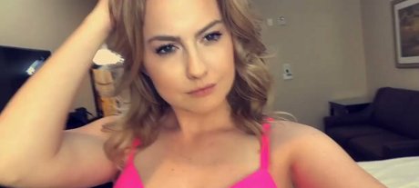 Britney Light model naked pics