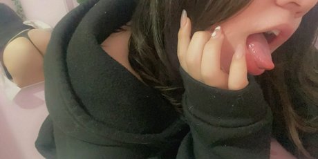 shemale handjob onlyfans sex pic