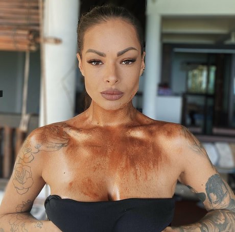 Latisha Blesk hot model archive