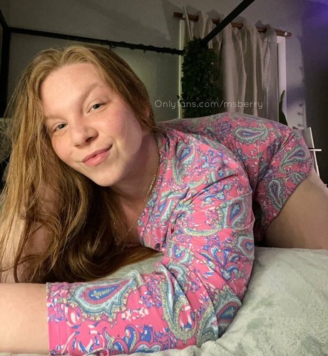 Ms Berry pornstar beautiful pics