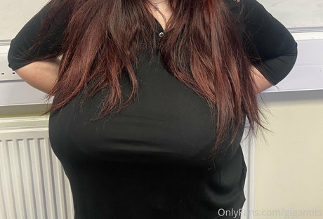 Gigantits pornstar naked pictures