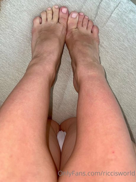 Pretti Ricci high quality actress images