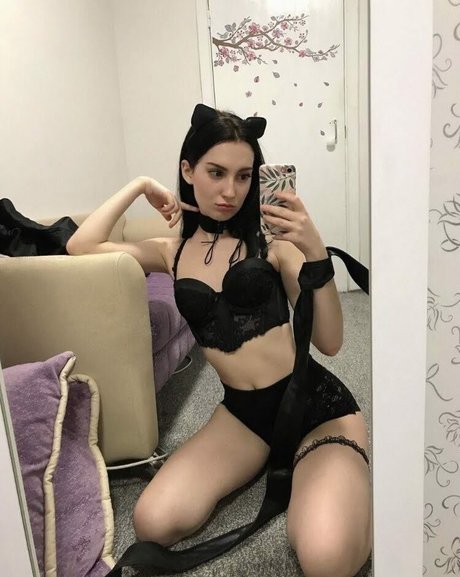 Pratty Katty pornstar adult pic