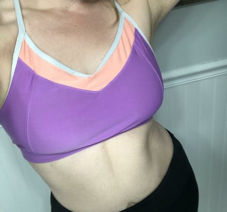 Emily Sequoia sexy actress photo