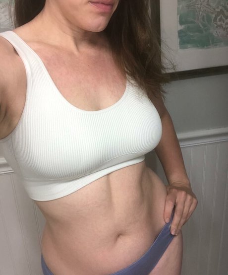 Emily Sequoia pornstar hot pics