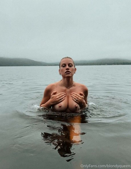 Chloe Verhagen naked pornstar images