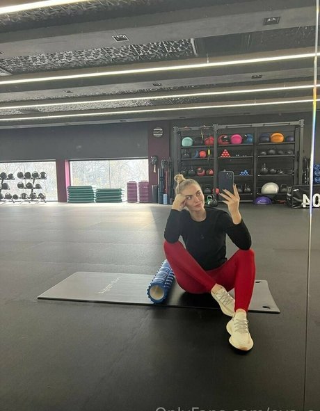 eva e pretty star pics