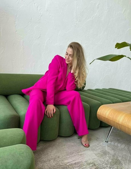 eva e exclusive star gallery