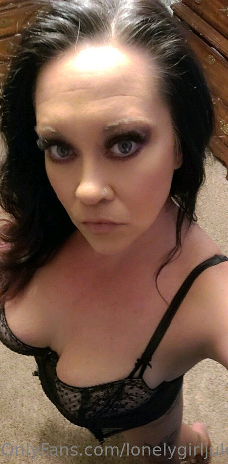 Lonelygirljules top actress archive