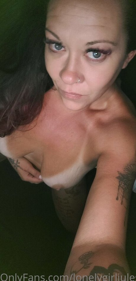 Lonelygirljules star porn pic