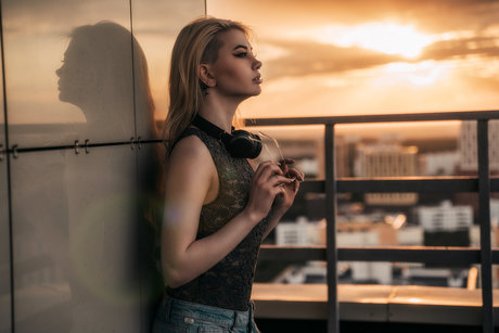 lesbian kissing onlyfans beautiful xxx gallery