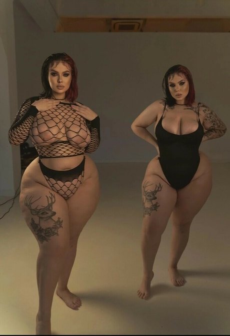 horny girls onlyfans naked pic