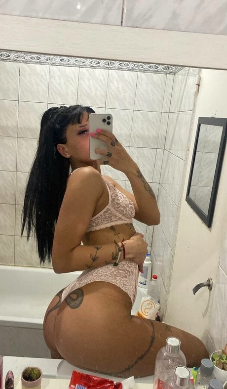 mikafrannn art actress img