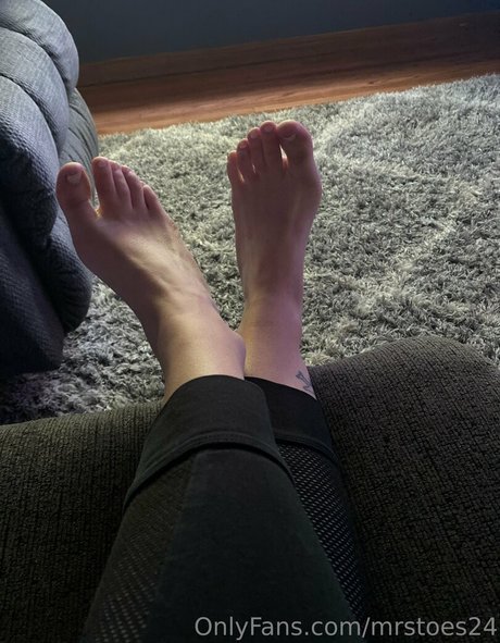 mrstoes24 model nudes picture