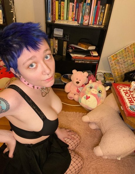 asian female onlyfans sexy nude picture