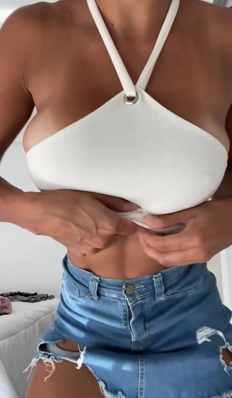 queenvalentina1 star top img