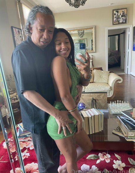 lulhalo pornographic actress img