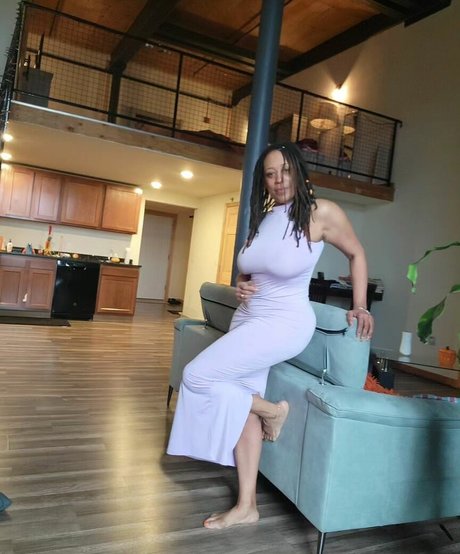 athletic milf onlyfans free naked photos