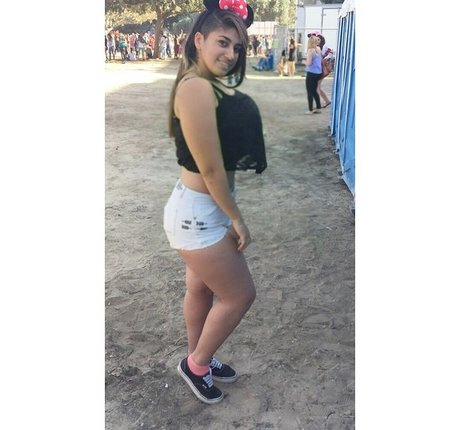 blonde shemale onlyfans sexy img