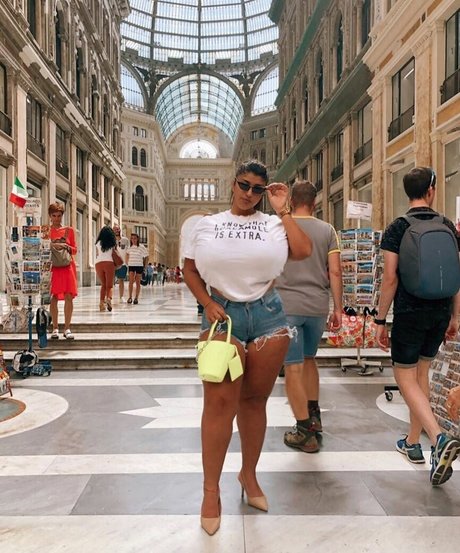 medium tits onlyfans hot nude photo