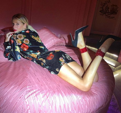 Alessia Marcuzzi star sexy img