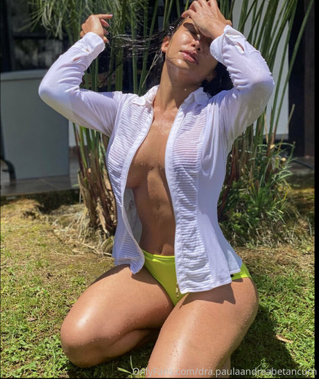 tiny onlyfans hot images