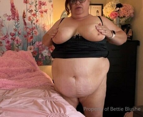 bettieblushe perfect actress pics