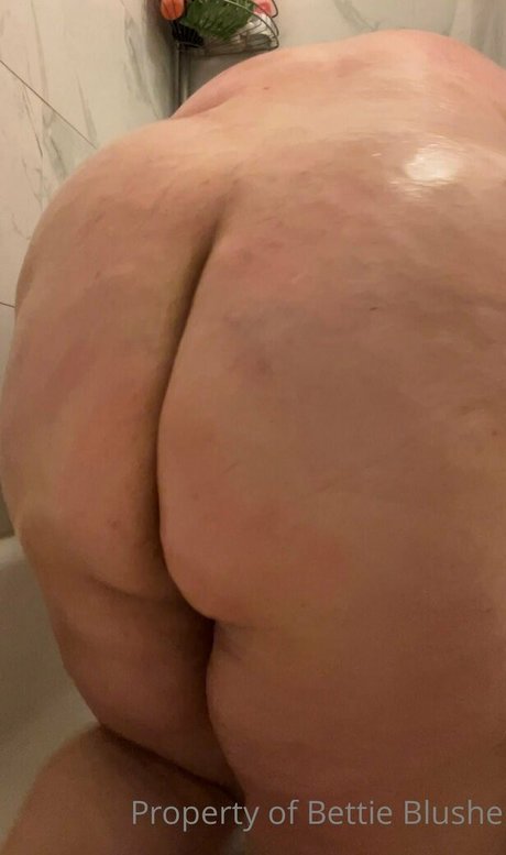 goth threesome onlyfans free naked image