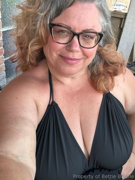 bettieblushe model free pics