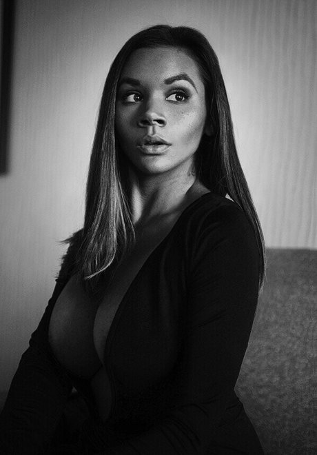 L Shima pornographic actress photos